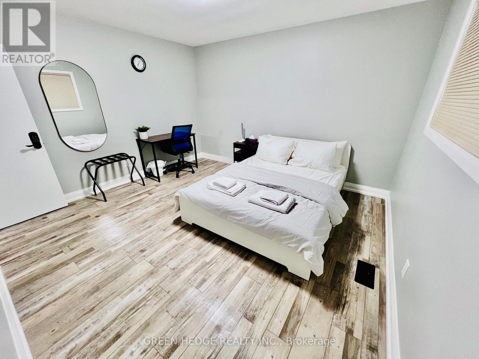 34 Stanley Avenue, Kitchener, ON - Indoor Photo Showing Bedroom