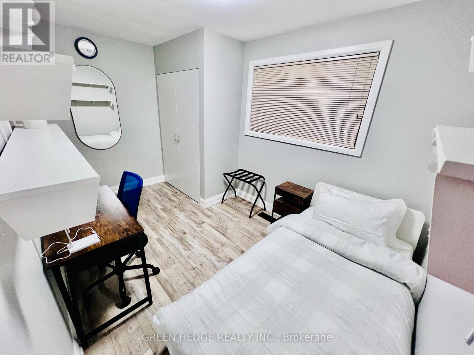 34 Stanley Avenue, Kitchener, ON - Indoor Photo Showing Bedroom