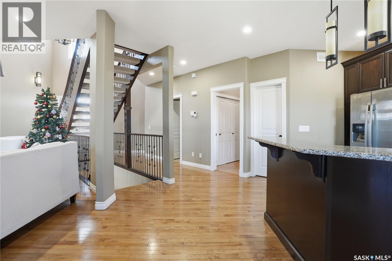 102 Thode Avenue, Saskatoon, SK - Indoor Photo Showing Kitchen