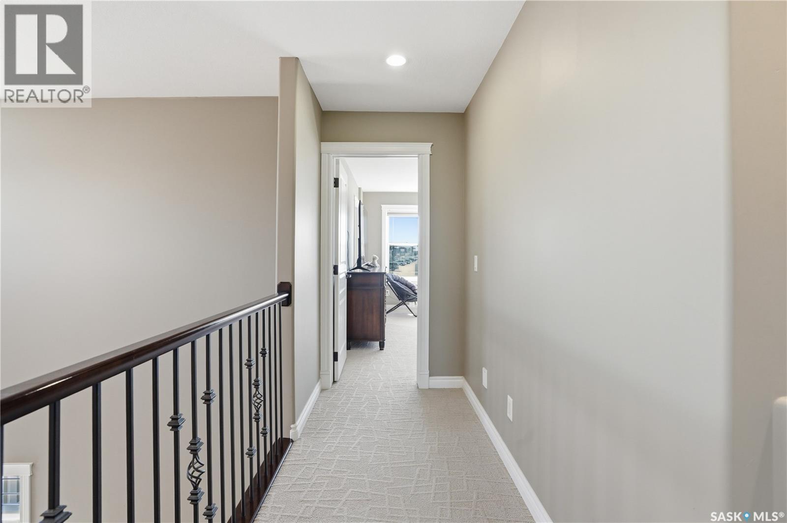 102 Thode Avenue, Saskatoon, SK - Indoor Photo Showing Other Room