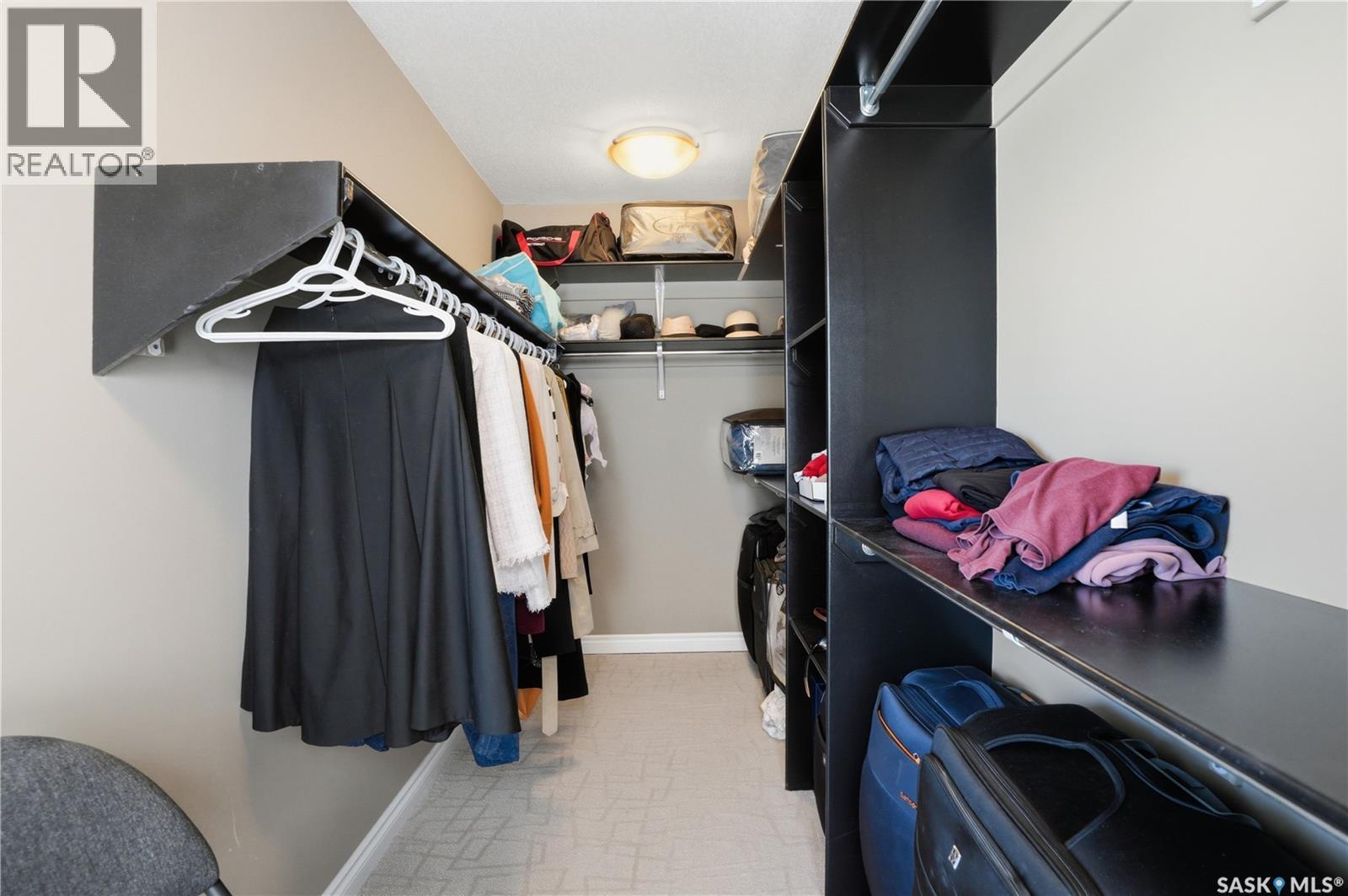 102 Thode Avenue, Saskatoon, SK - Indoor