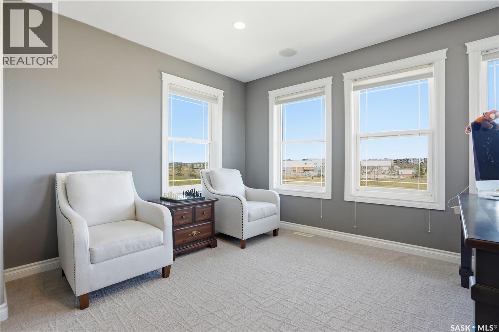 102 Thode Avenue, Saskatoon, SK - Indoor