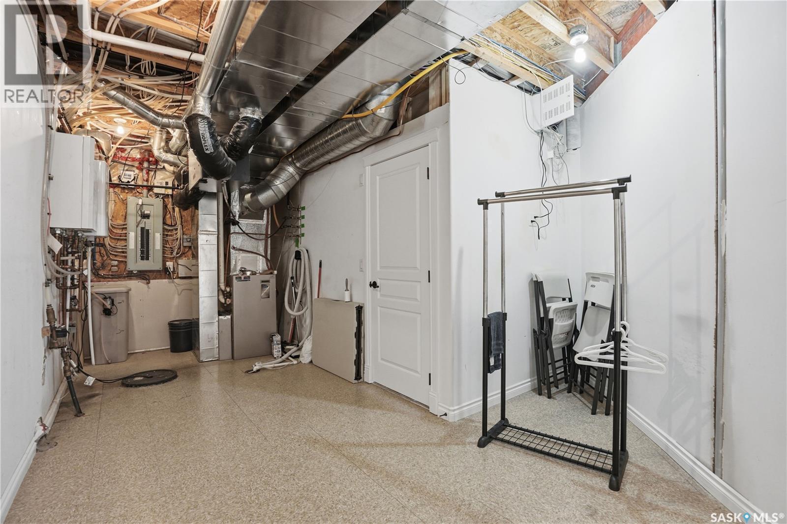 102 Thode Avenue, Saskatoon, SK - Indoor Photo Showing Basement