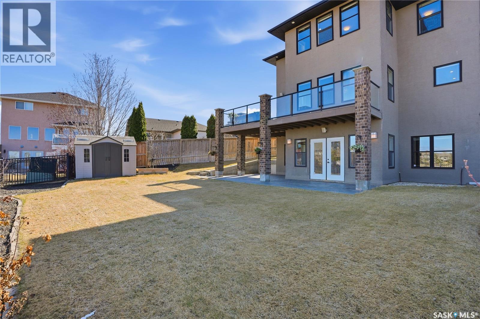 102 Thode Avenue, Saskatoon, SK - Outdoor