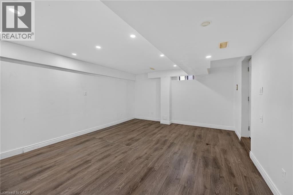 704 Stone Church Road E, Hamilton, ON - Indoor Photo Showing Other Room