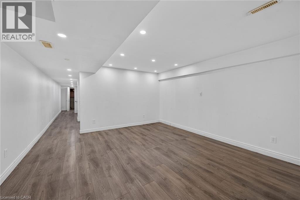 704 Stone Church Road E, Hamilton, ON - Indoor Photo Showing Other Room