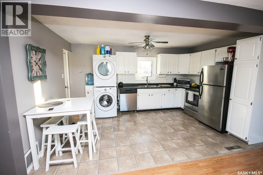 646 Albert Street, Estevan, SK - Indoor Photo Showing Other Room