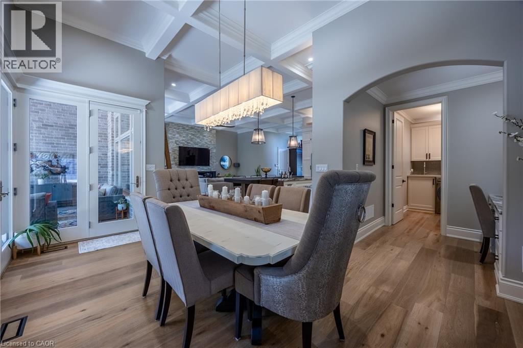 11 Greenleaf Lane, Ancaster, ON - Indoor Photo Showing Dining Room