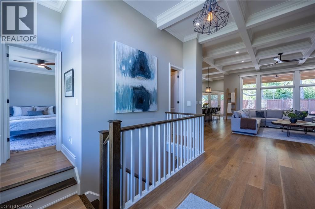 11 Greenleaf Lane, Ancaster, ON - Indoor Photo Showing Other Room