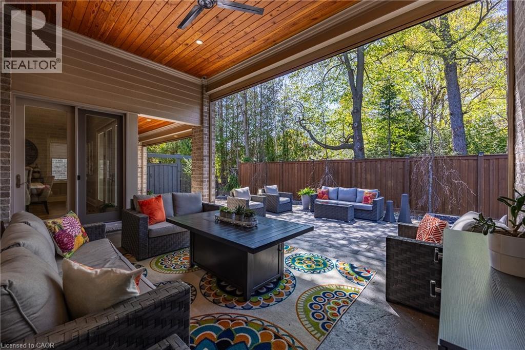 11 Greenleaf Lane, Ancaster, ON - Outdoor With Deck Patio Veranda