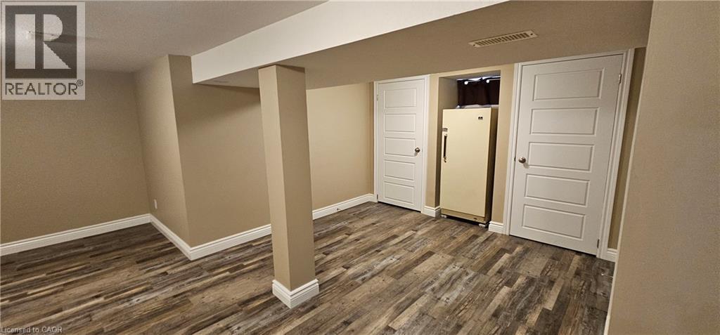 18 Moscrip Road, Cambridge, ON - Indoor Photo Showing Other Room