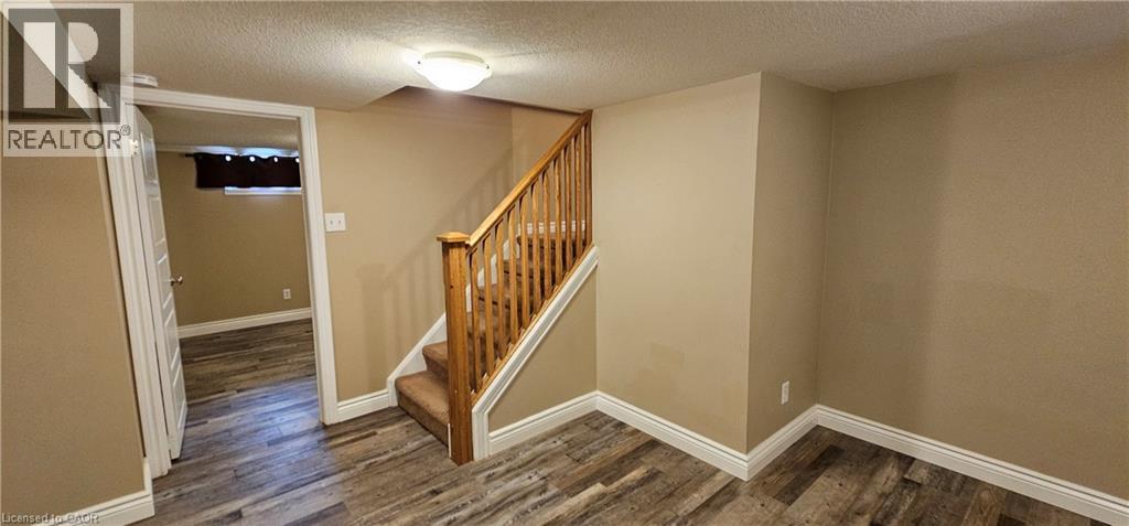 18 Moscrip Road, Cambridge, ON - Indoor Photo Showing Other Room