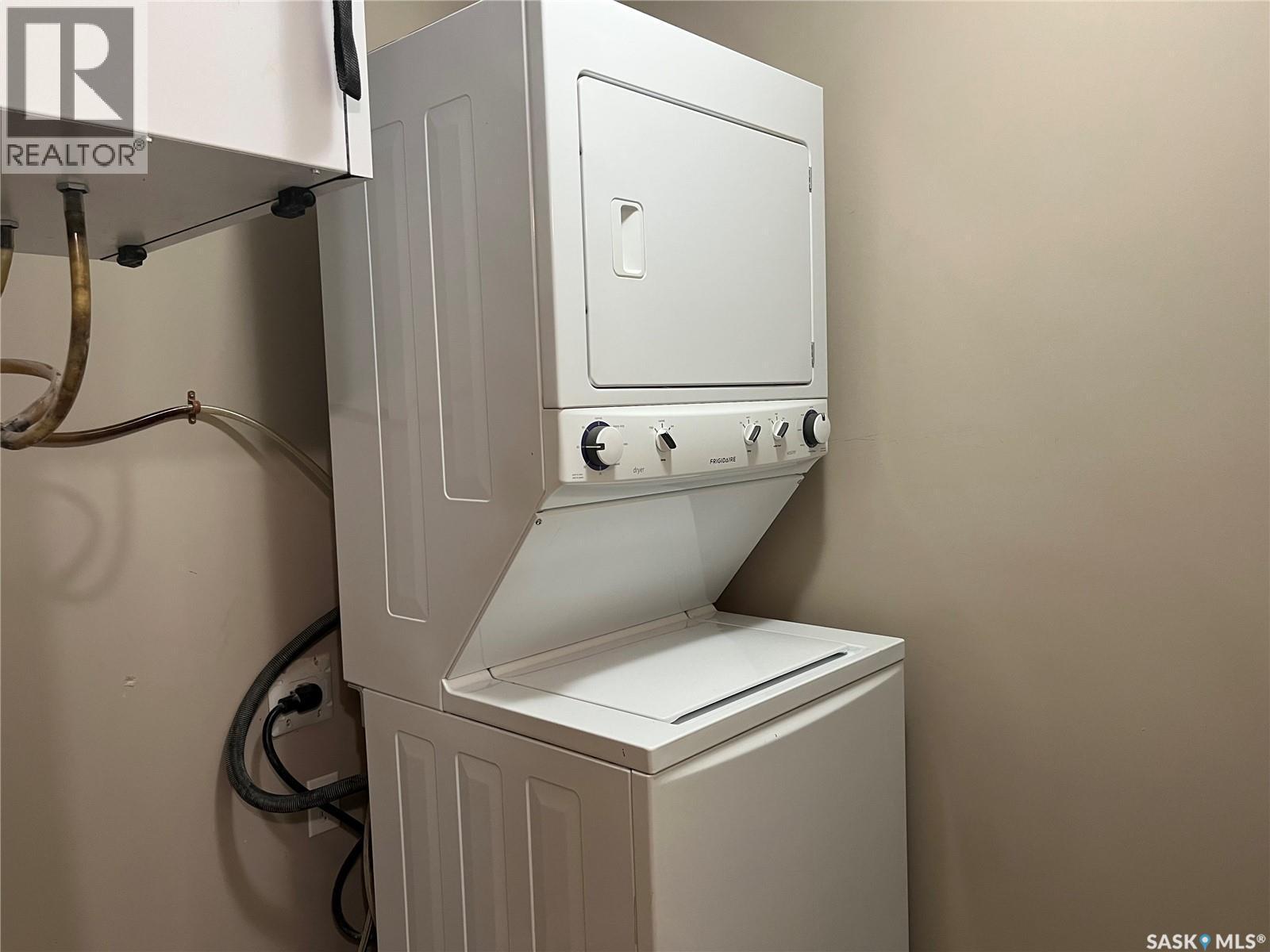 67 5612 Gordon Road, Regina, SK - Indoor Photo Showing Laundry Room