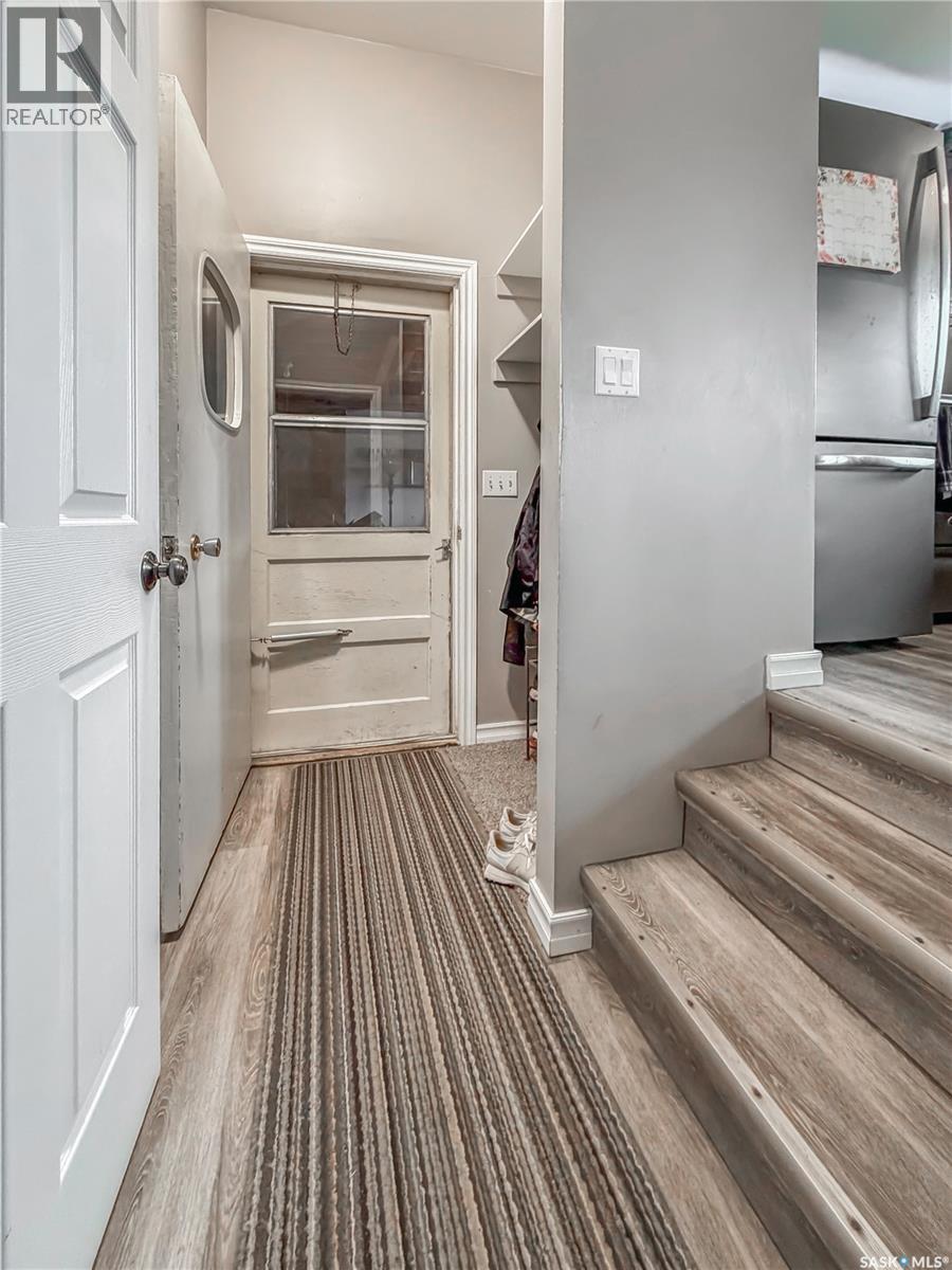 507 Dennis Street, Esterhazy, SK - Indoor Photo Showing Other Room