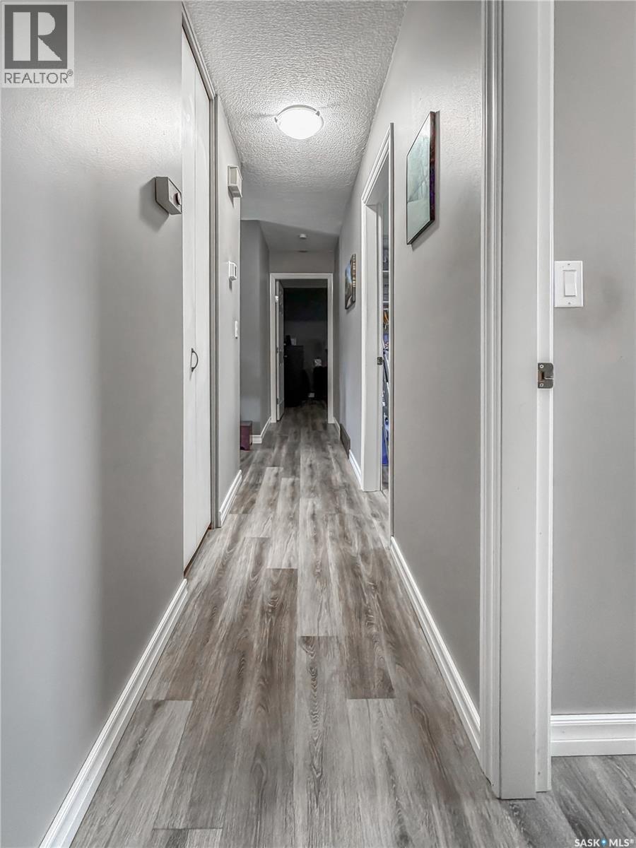 507 Dennis Street, Esterhazy, SK - Indoor Photo Showing Other Room