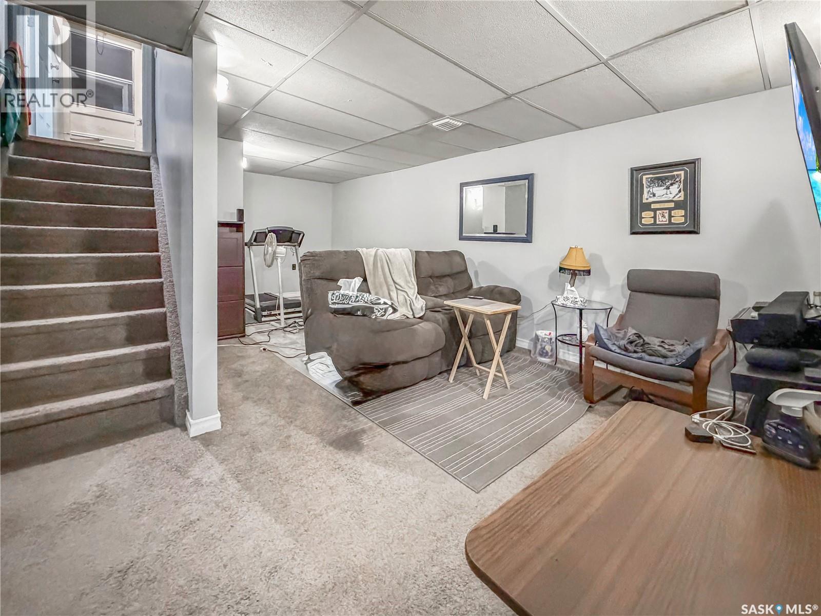 507 Dennis Street, Esterhazy, SK - Indoor Photo Showing Other Room