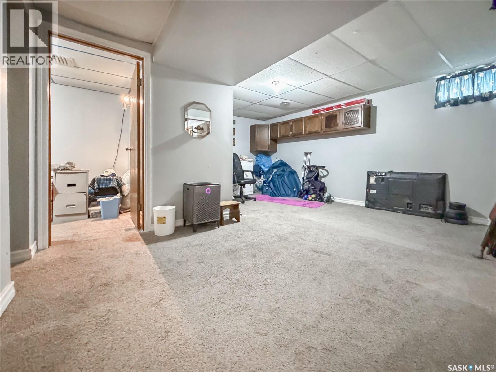 507 Dennis Street, Esterhazy, SK - Indoor