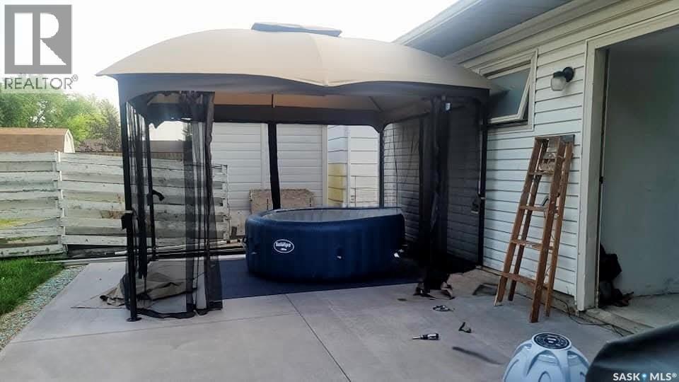507 Dennis Street, Esterhazy, SK - Outdoor