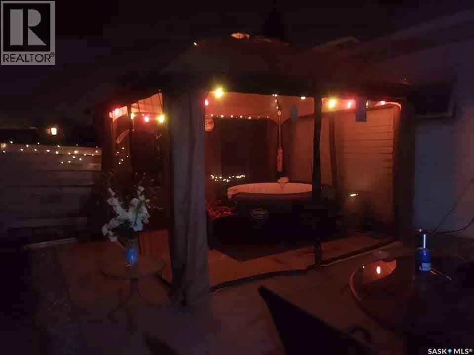 507 Dennis Street, Esterhazy, SK - Indoor Photo Showing Other Room