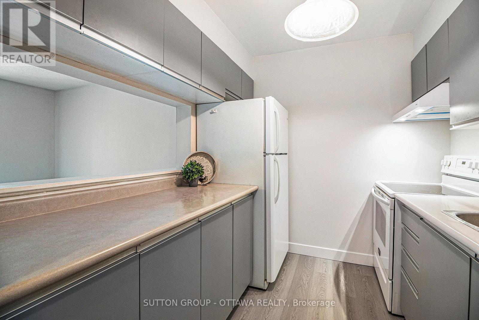 314 - 270 Brittany Drive, Ottawa, ON - Indoor Photo Showing Laundry Room