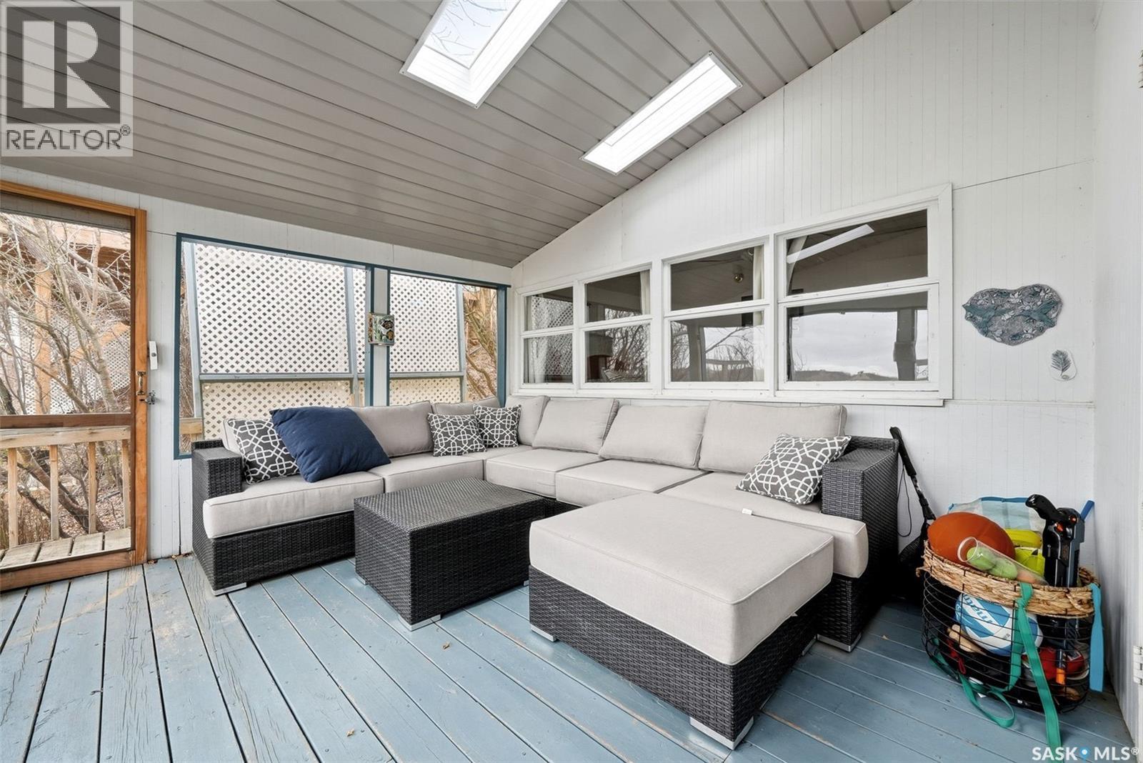 57 Sebolt Bay, Lumsden Beach, SK - Indoor