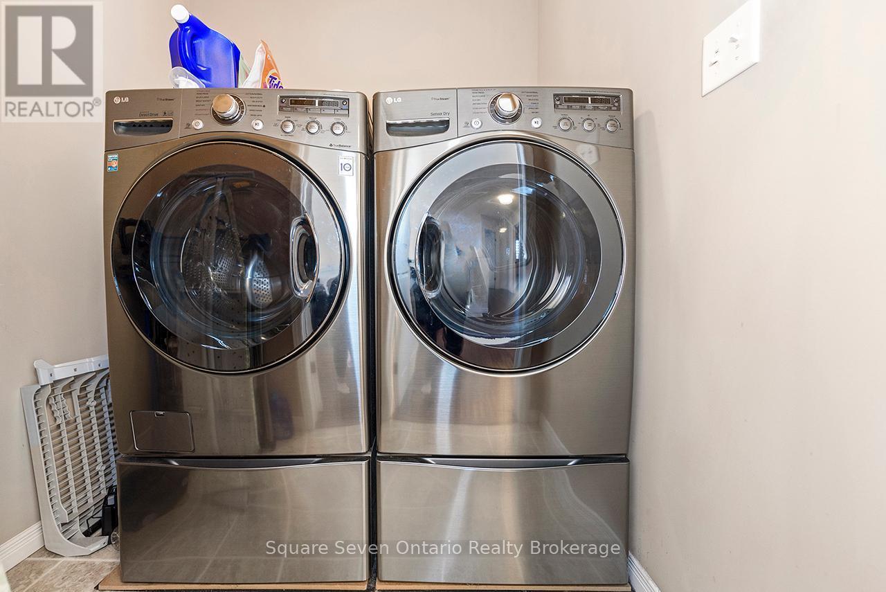 635 Commonwealth Crescent, Kitchener, ON - Indoor Photo Showing Laundry Room