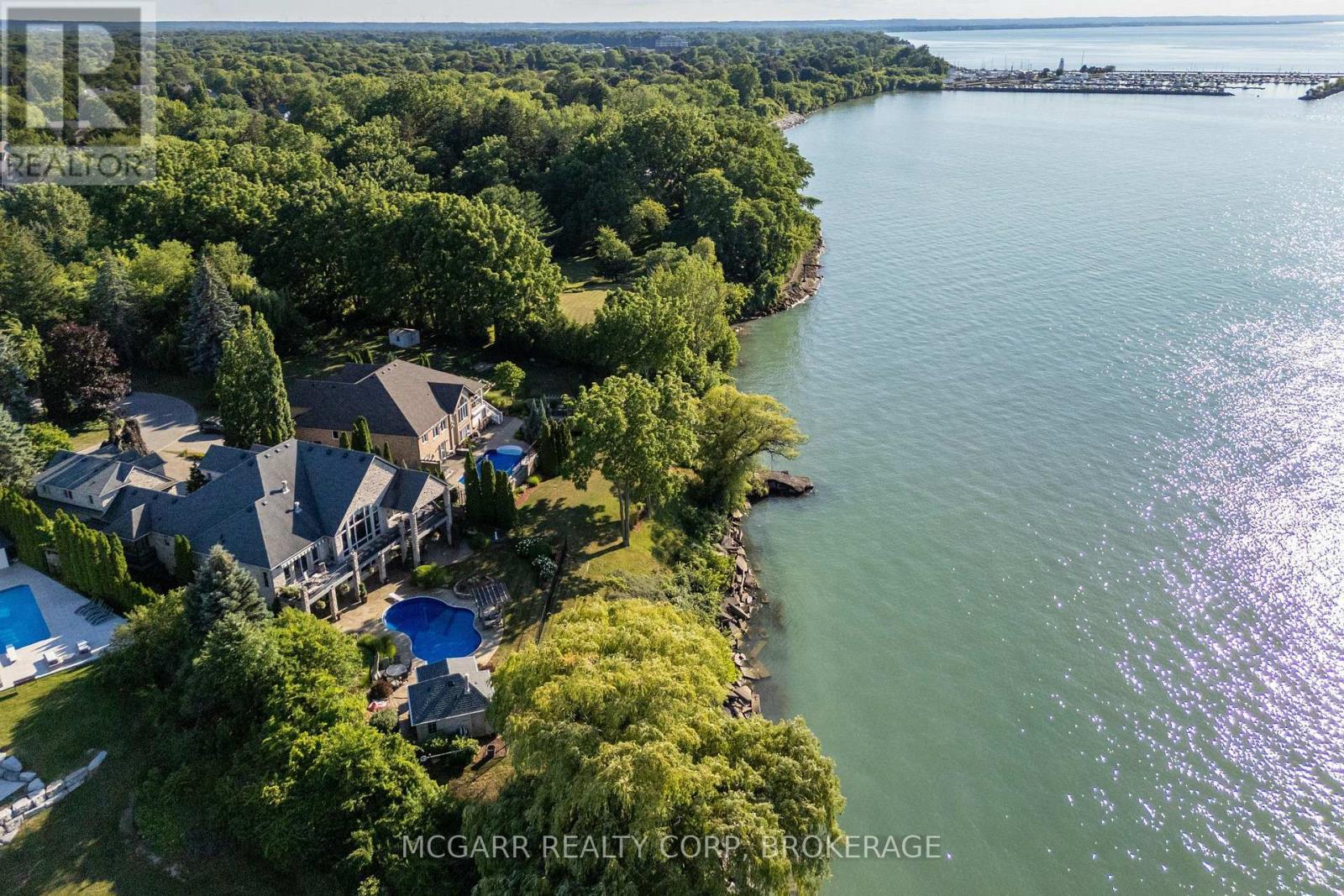 Seconds to the marina - 89 October Drive, St. Catharines (Lakeshore), ON - Outdoor With Body Of Water With View