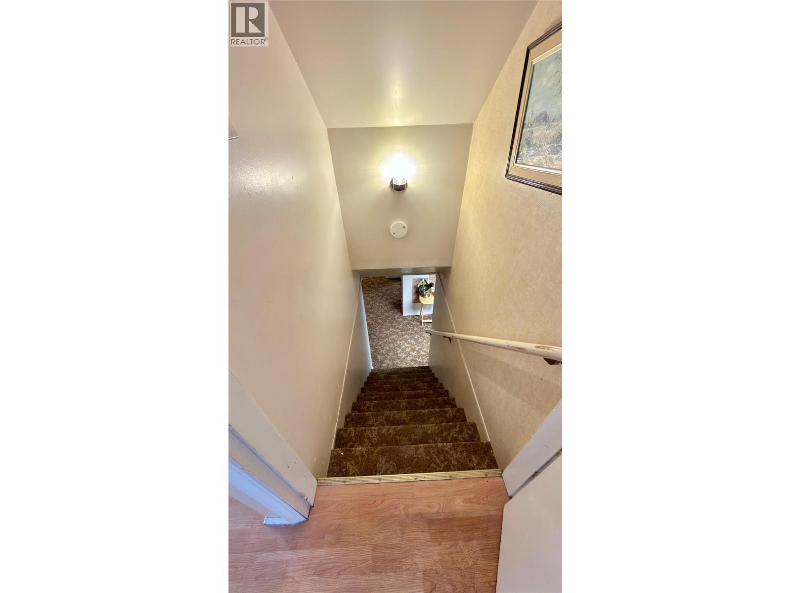 492 Fourth Avenue, Midway, BC - Indoor Photo Showing Other Room