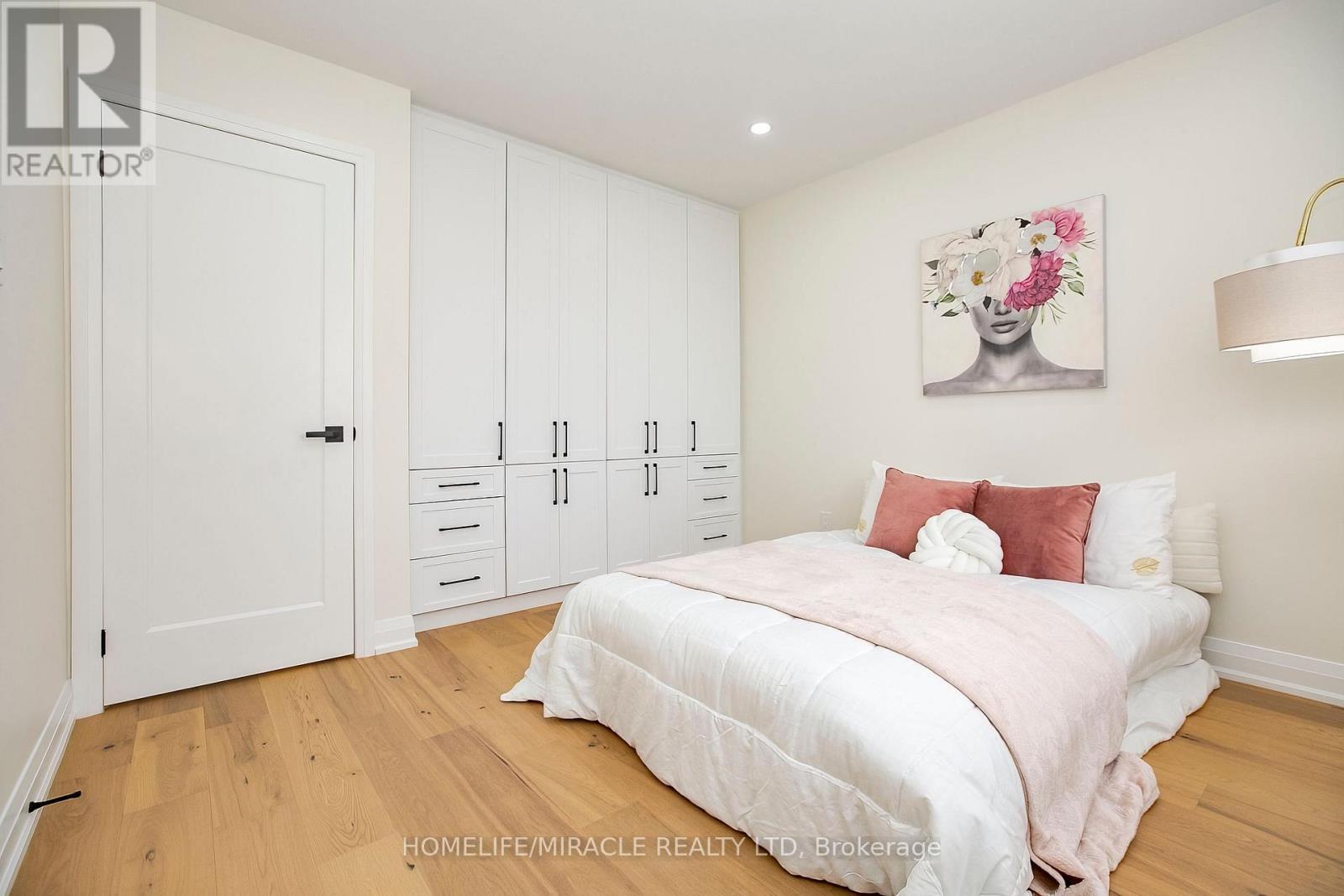 52 Foxacre Row, Brampton, ON - Indoor Photo Showing Bedroom