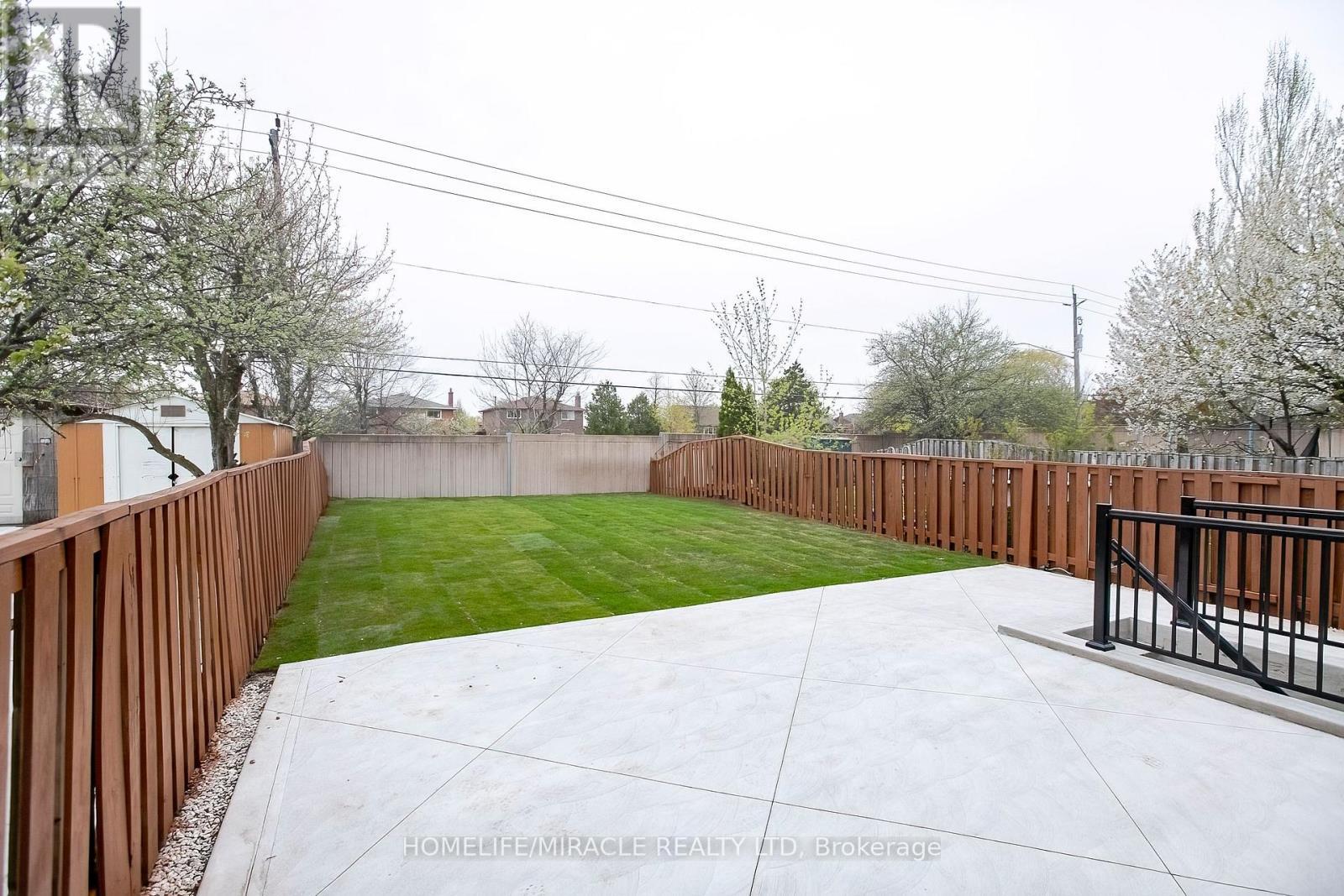 52 Foxacre Row, Brampton, ON - Outdoor With Backyard