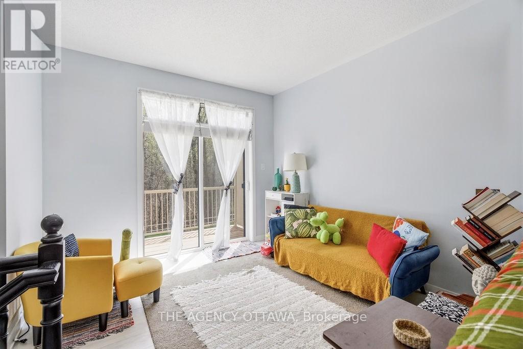 920 Nova Private, Ottawa, ON - Indoor