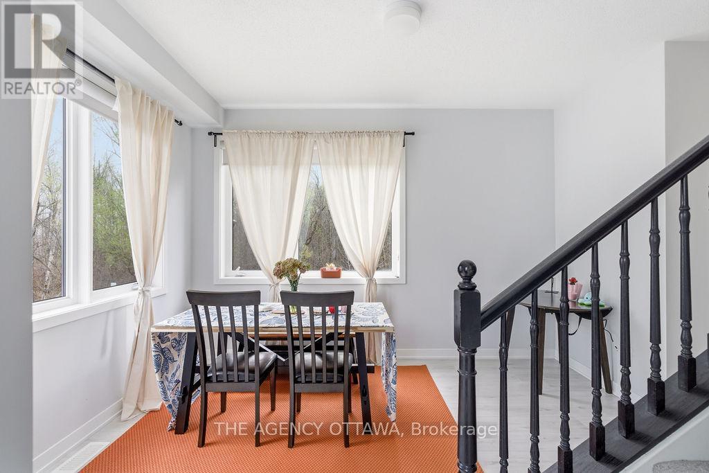 920 Nova Private, Ottawa, ON - Indoor
