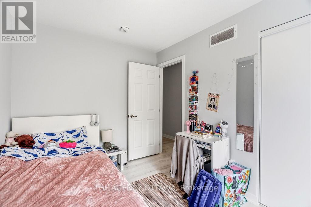 920 Nova Private, Ottawa, ON - Indoor Photo Showing Bedroom
