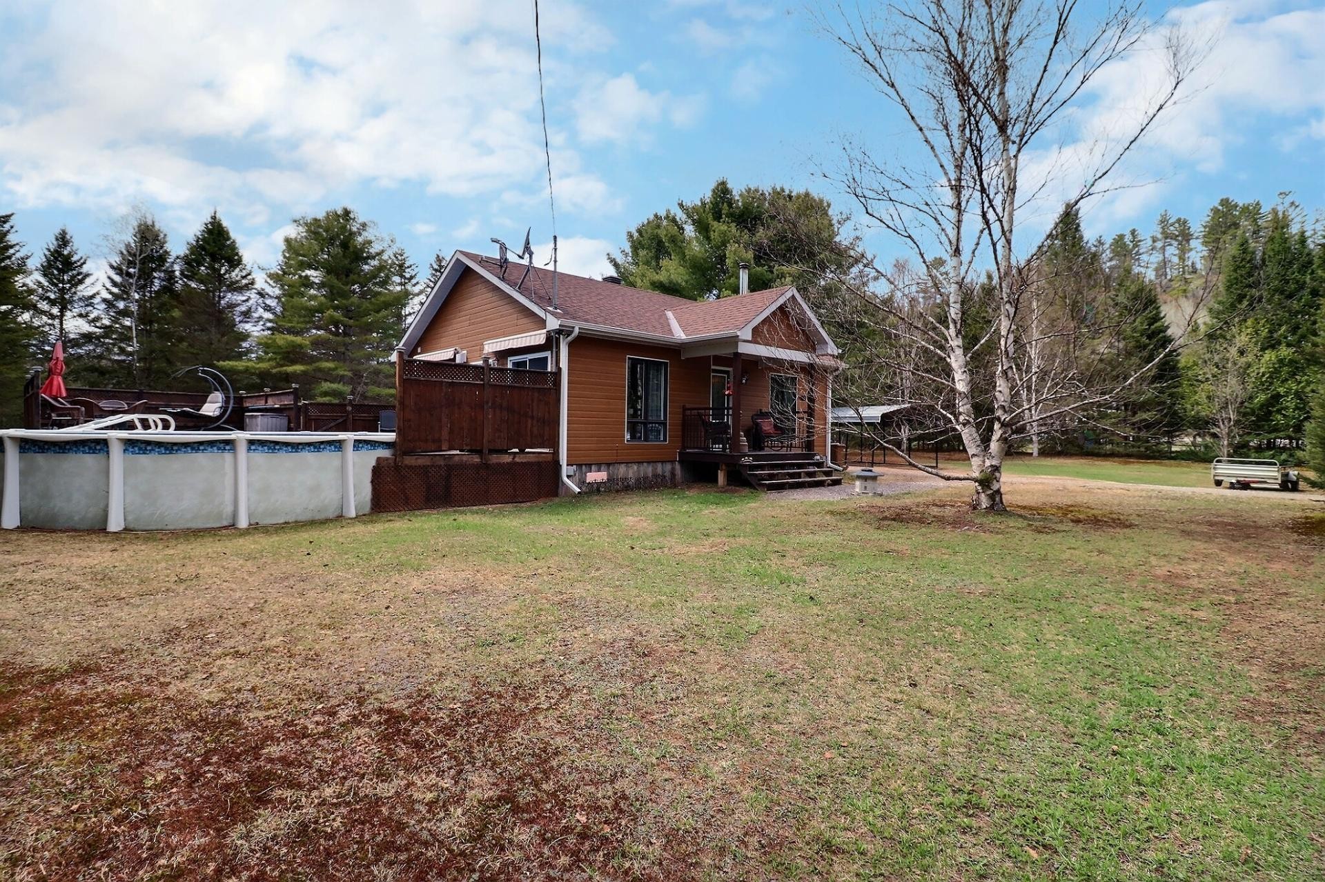 Exterior - 257 Ch. Du Chevreuil-Blanc, Bowman, QC - Outdoor With Above Ground Pool