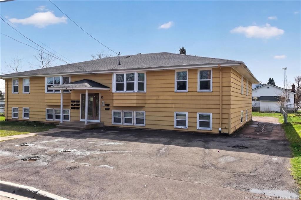 45 Edmond St, Moncton, NB