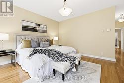 Primary bedroom - 