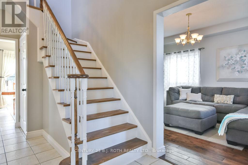 1970 Webster Boulevard, Innisfil, ON - Indoor Photo Showing Other Room