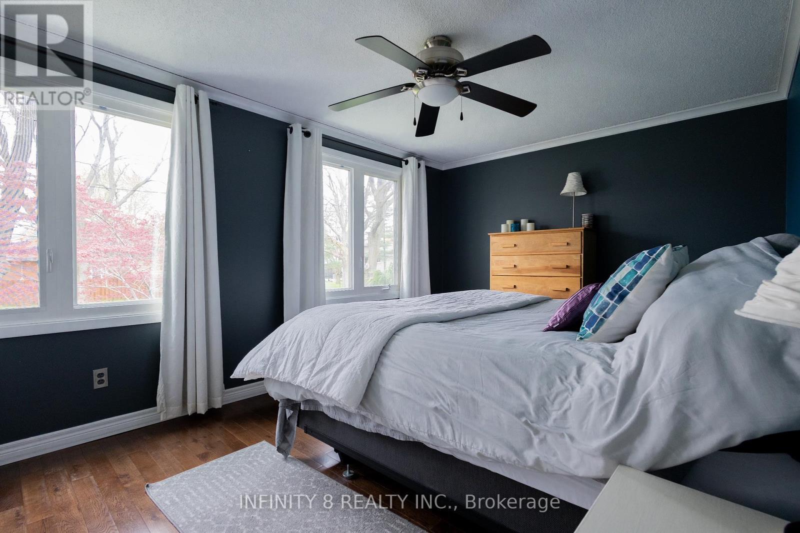 Primary Bedroom With Large Windows - 38 Crescentwood Drive, St. Catharines (Lakeport), ON - Indoor Photo Showing Bedroom