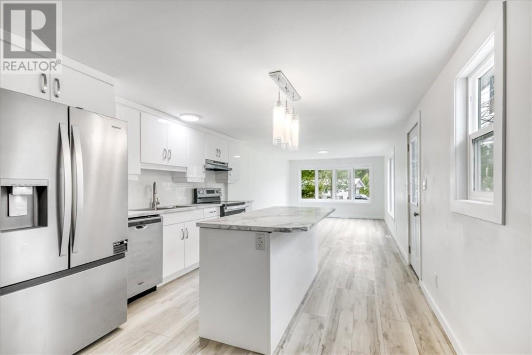 7121 Highway 17 Unit# 30, Whitefish, ON