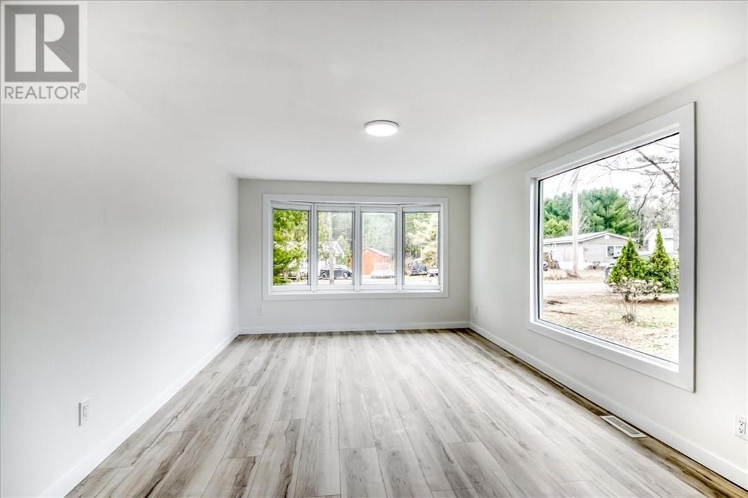 7121 Highway 17 Unit# 30, Whitefish, ON