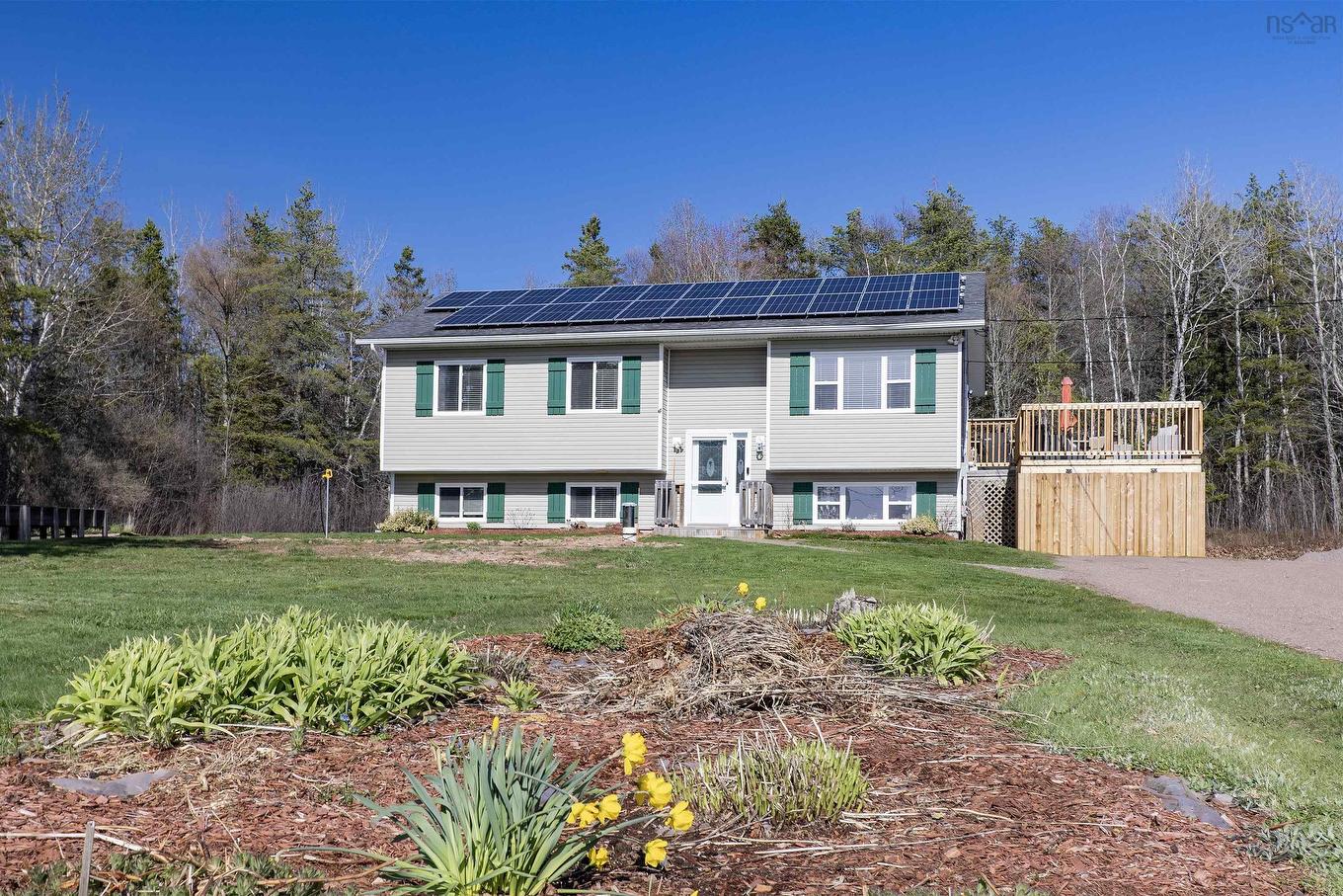 18372 Highway 2, Fenwick, NS