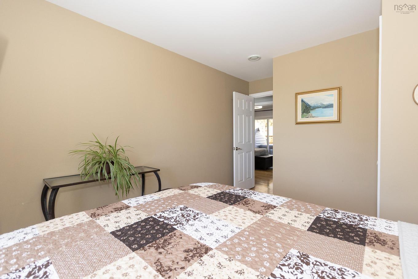 18372 Highway 2, Fenwick, NS