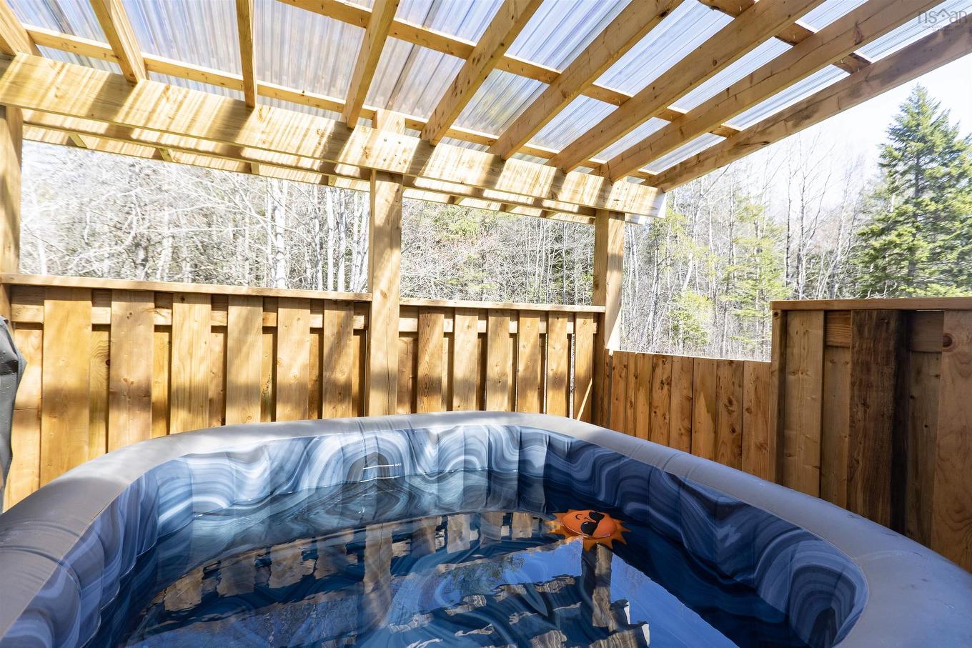 18372 Highway 2, Fenwick, NS
