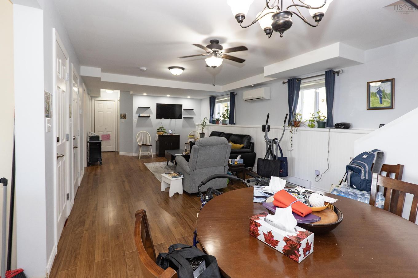 18372 Highway 2, Fenwick, NS