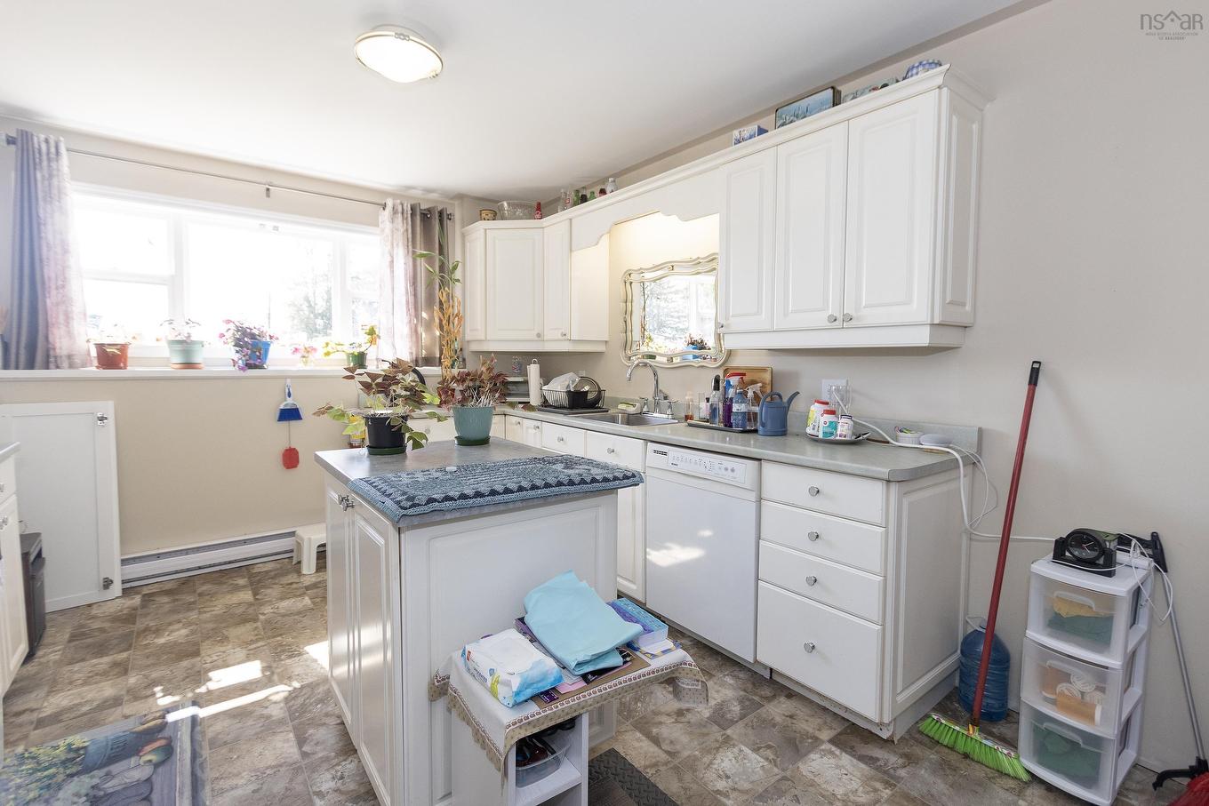 18372 Highway 2, Fenwick, NS