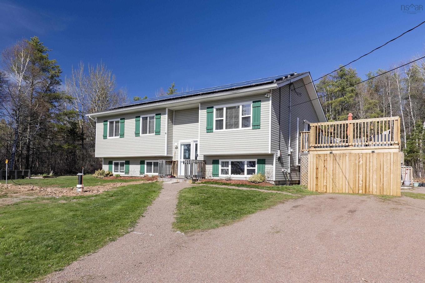 18372 Highway 2, Fenwick, NS