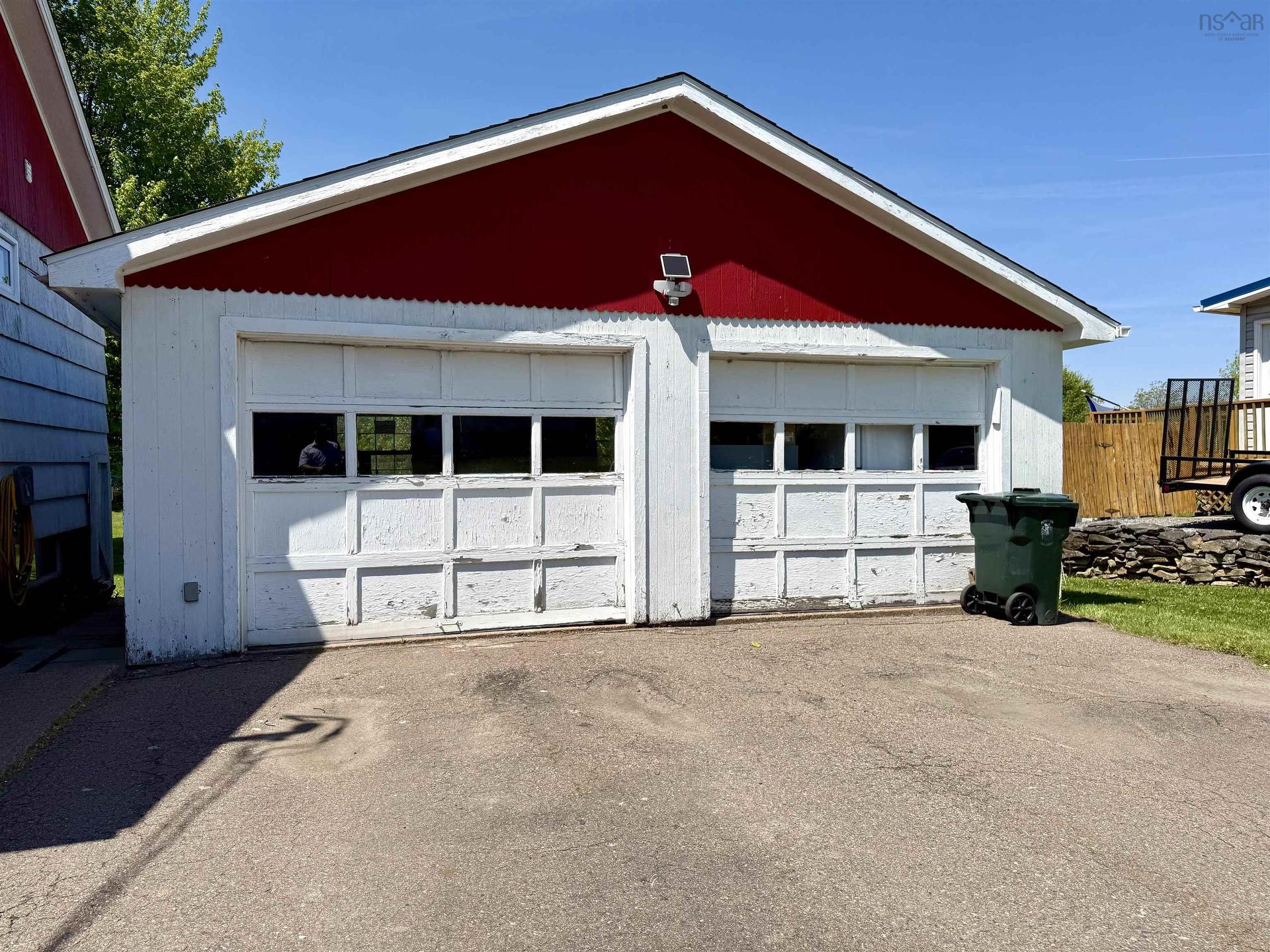 6 Durley Street, Amherst, NS