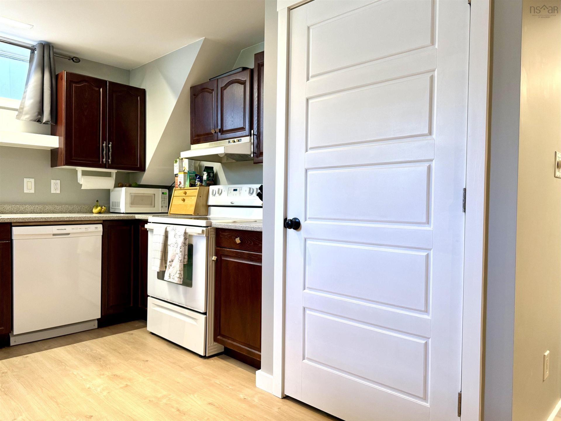 6 Durley Street, Amherst, NS