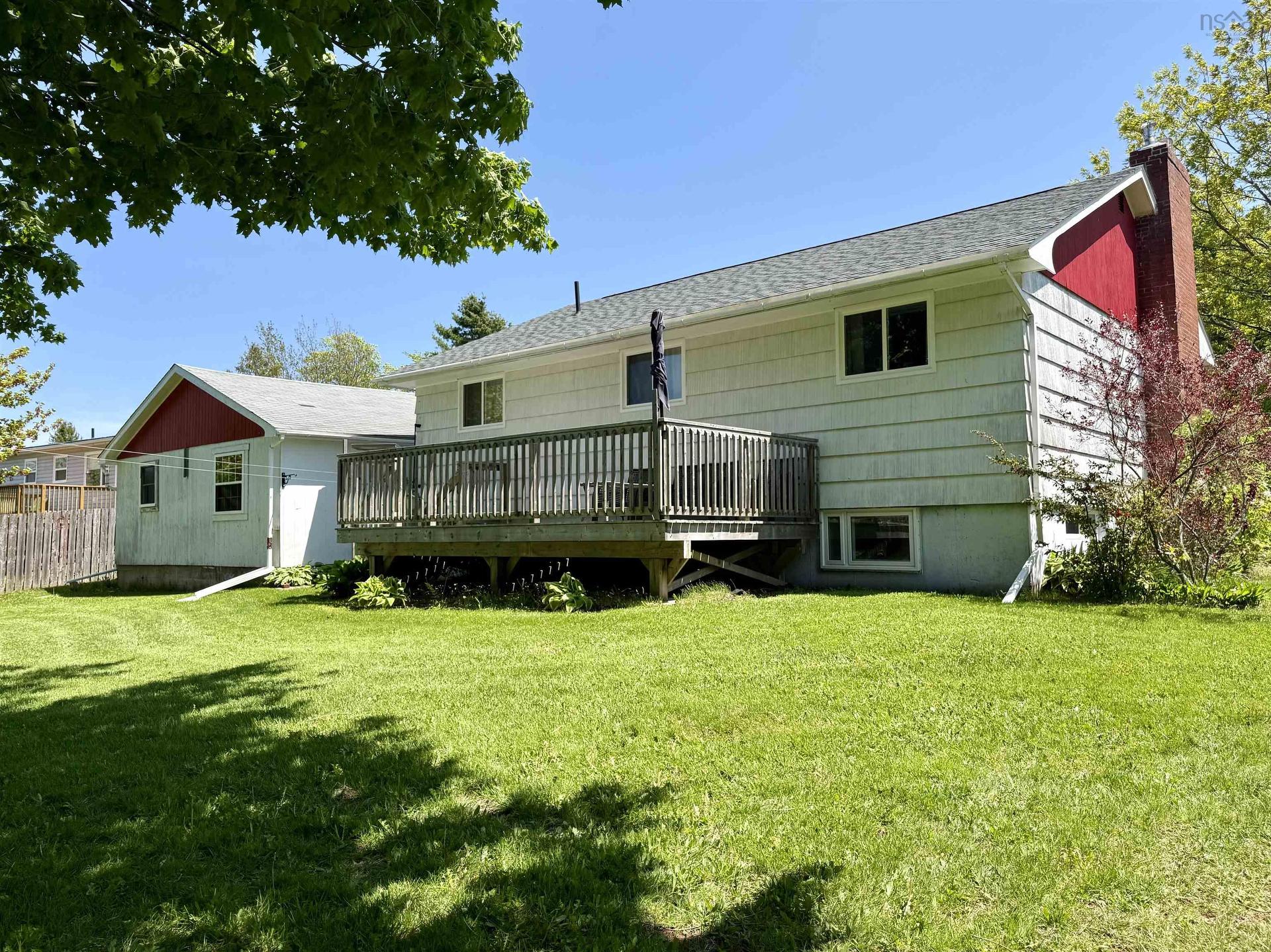 6 Durley Street, Amherst, NS