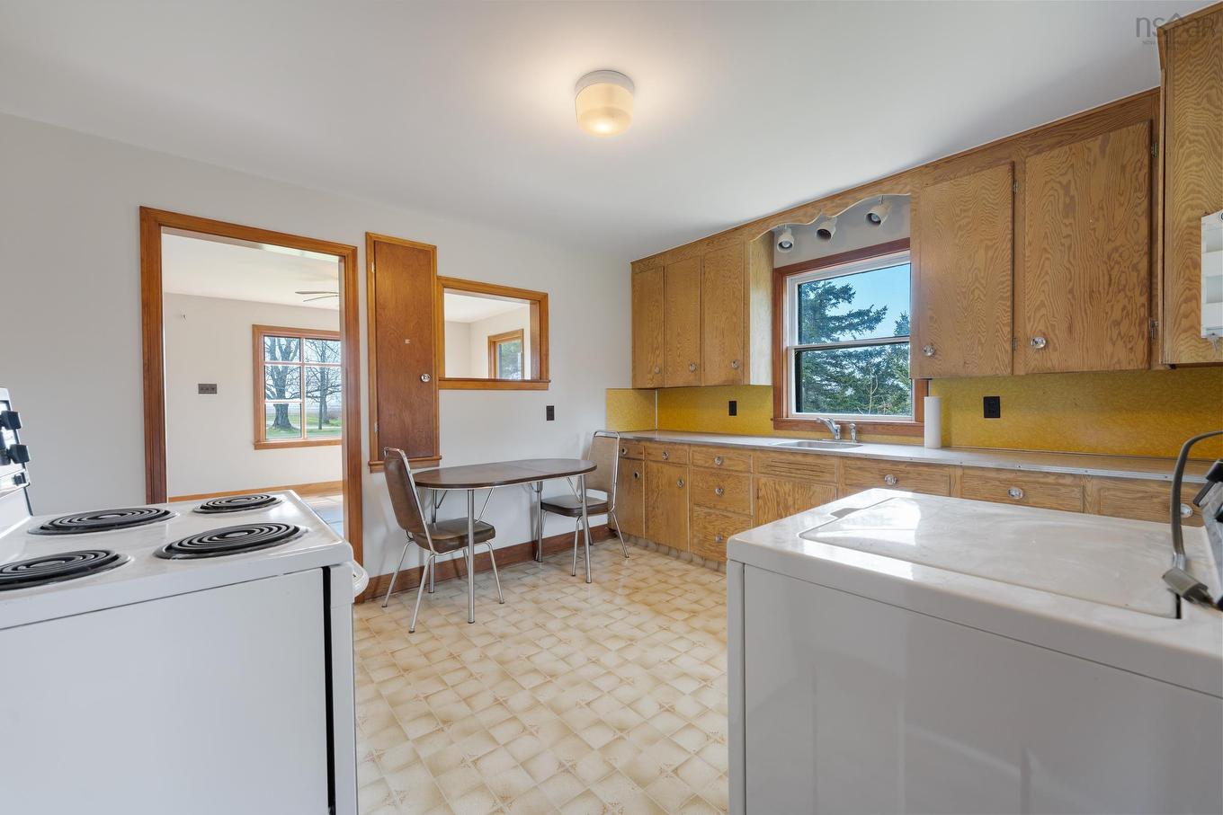 6000 Highway 1, Mavillette, NS